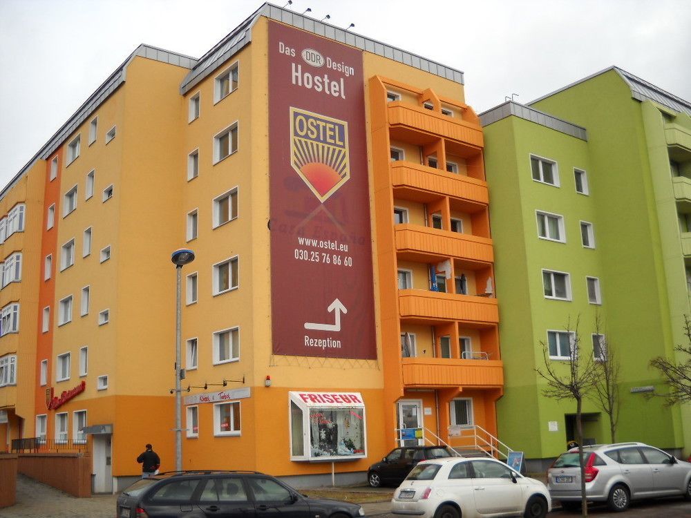 Ostel - Das Ddr Hostel Берлин Экстерьер фото